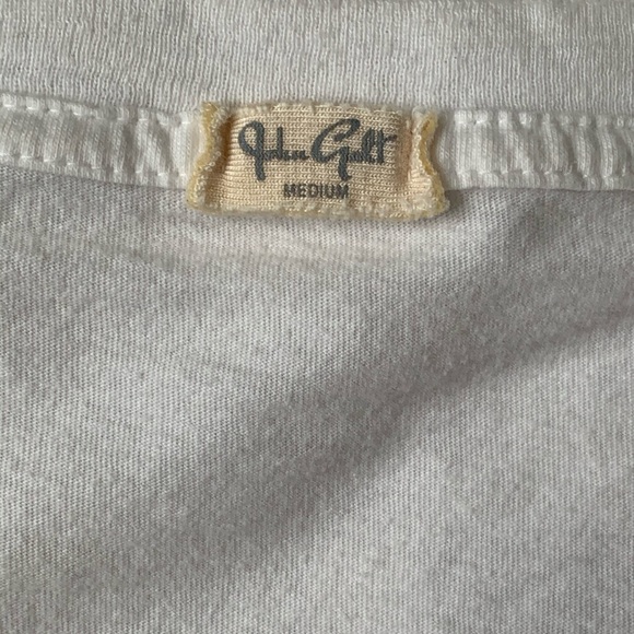 brandy melville cropped flowy tee - Picture 2 of 2